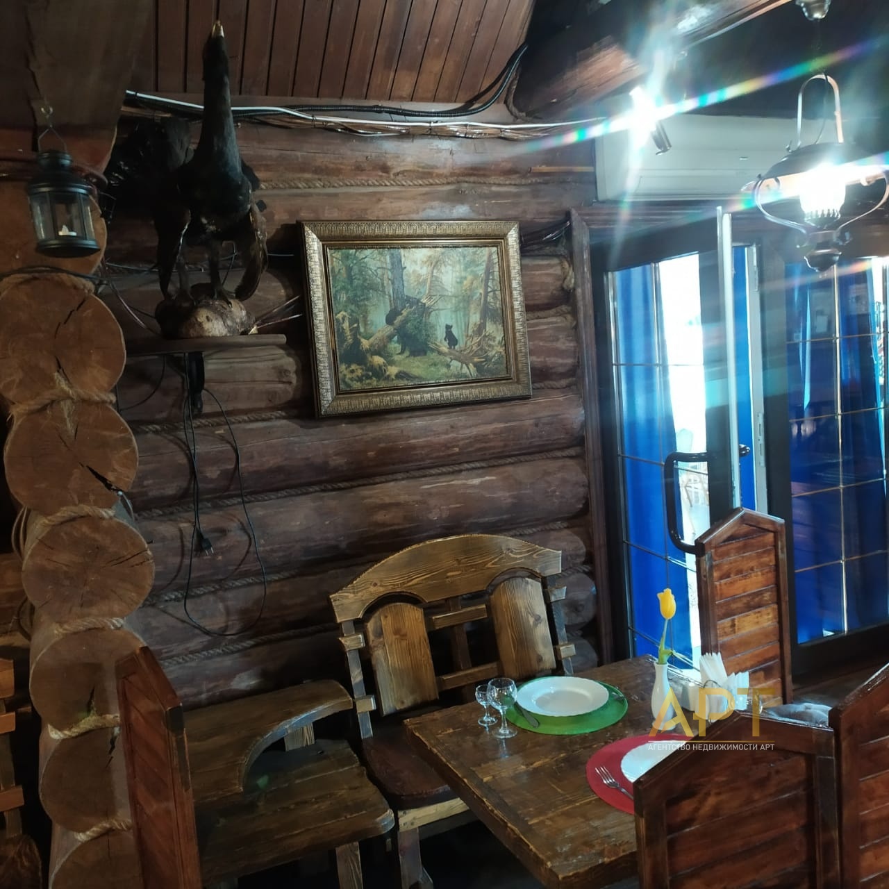 250 кв. м, коммерческая 277/2